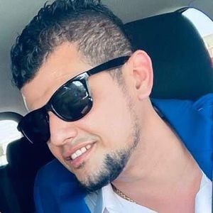 Meet your Posher, Luis